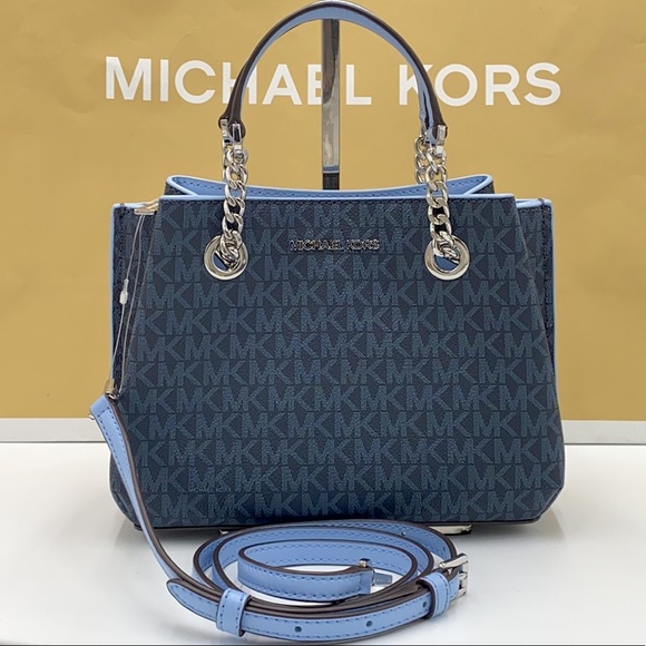 Michael Kors Handbags - MICHAEL KORS TEAGEN SM MESSENGER CROSSBODY LGT SKY